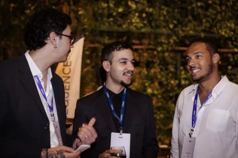 nova8-e-10-evento-networking-02.webp