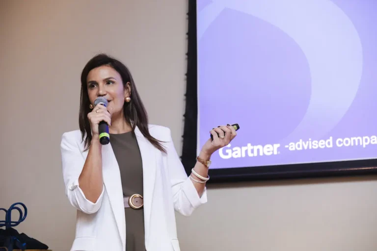 Palestrante apresenta conteúdo Gartner no evento da Nova8