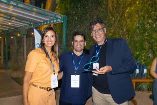 Parceiros recebem premiação em evento da Nova8